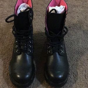 Boots size 7 Diesel